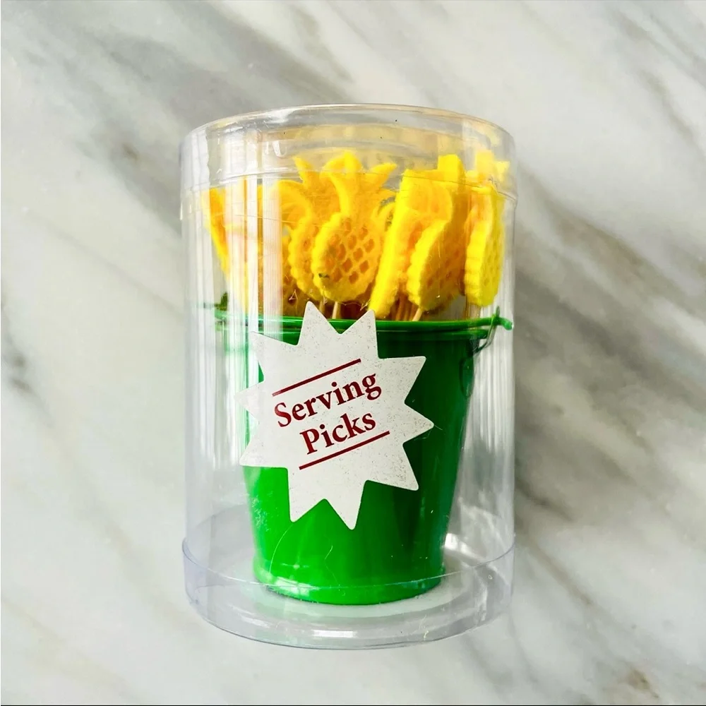 Sur La Table•NWT,4-Appetizer Plates +Pineapple Party Bundle~Straws,Napkins,Picks